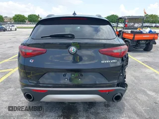 2018 Alfa Romeo Stelvio Sport z VIN ZASFAKPN8J7B58624, wystawiony jako IAAI lot #42380149 z przebiegiem 99 898 mil mil oraz . Historia ofert i sprzedaży dostępna na DreamBid. Obrazek 16.