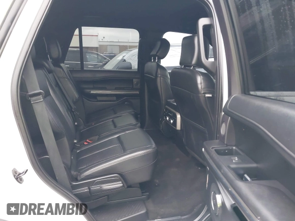 2019 Ford Expedition XLT with VIN 1FMJU1HT9KEA37773, listed as a IAAI auction lot 41537479 with 91,544 mi miles. Bid and sale history available at carsss.com. Image 8.