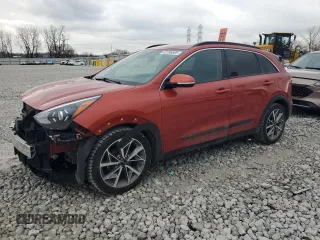 2022 Kia Niro Touring SE with VIN KNDCC3LC3N5532610, listed as a Copart auction lot 43786605 with 179,603 mi miles and Salvage Title. Bid and sale history available at carsss.com. Image 1.