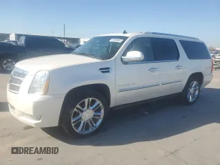 2011 Cadillac Escalade ESV Platinum Edition z VIN 1GYS4KEF4BR125226, wystawiony jako Copart lot #87939955 z przebiegiem 170 833 mil mil oraz Szkoda całkowita • Salvage title. Historia ofert i sprzedaży dostępna na DreamBid. Obrazek 1.
