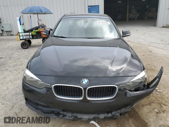 2017 BMW 3 Series 320i z VIN WBA8A9C52HK620440, wystawiony jako Copart lot #54100435 z przebiegiem 104 555 mil mil oraz Szkoda całkowita • Salvage title. Historia ofert i sprzedaży dostępna na DreamBid. Obrazek 5.