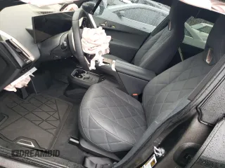 2024 BMW iX M60 z VIN WB533CF06RCR71038, wystawiony jako Copart lot #47573025 z przebiegiem Nie podano mil oraz Szkoda całkowita • Salvage title. Historia ofert i sprzedaży dostępna na DreamBid. Obrazek 7.