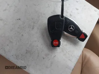 2005 Mercedes-Benz S 430 z VIN WDBNG70JX5A451696, wystawiony jako IAAI lot #42402391 z przebiegiem 174 030 mil mil oraz . Historia ofert i sprzedaży dostępna na DreamBid. Obrazek 11.