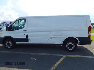 2021 Ford Transit Cargo с VIN 1FTBR1Y82MKB04871, выставлен на аукционе IAAI как лот 42589012 с пробегом Не указан миль и . История ставок и продаж доступна на DreamBid. Изображение 13.