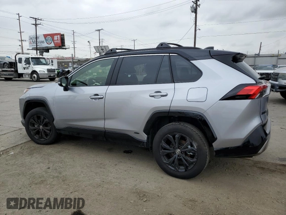2024 Toyota RAV4 Hybrid XSE with VIN JTME6RFV1RD563804, listed as a Copart auction lot 55598135 with 4,079 mi miles and Salvage Title. Bid and sale history available at DreamBid. Image 2.