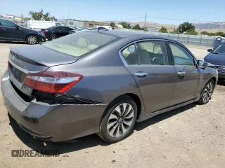 2017 Honda Accord Touring with VIN JHMCR6F74HC028452, listed as a Copart auction lot 62715345 with 83,506 mi miles and Salvage title. Bid and sale history available at DreamBid. Image 3.