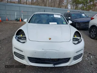 2016 Porsche Panamera 4 z VIN WP0AA2A78GL002029, wystawiony jako IAAI lot #41644555 z przebiegiem 54 915 mil mil oraz . Historia ofert i sprzedaży dostępna na DreamBid. Obrazek 12.