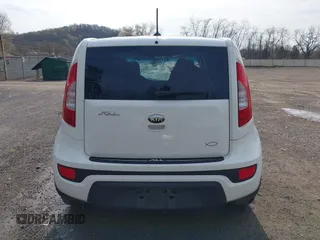 2013 Kia Soul with VIN KNDJT2A52D7762552, listed as a IAAI auction lot 42001216 with 131,944 mi miles. Bid and sale history available at carsss.com. Image 17.