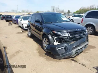 2017 Land Rover Range Rover Evoque SE z VIN SALVP2BG3HH205874, wystawiony jako IAAI lot #42092859 z przebiegiem 80 665 mil mil oraz . Historia ofert i sprzedaży dostępna na DreamBid. Obrazek 1.