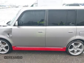2005 Scion xB z VIN JTLKT324250181812, wystawiony jako IAAI lot #41738739 z przebiegiem 177 951 mil mil oraz . Historia ofert i sprzedaży dostępna na DreamBid. Obrazek 14.