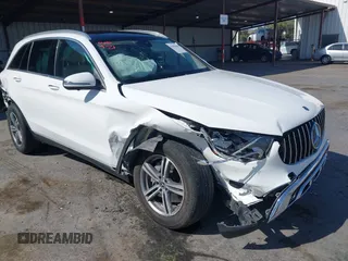 2021 Mercedes-Benz GLC 300 z VIN W1N0G8EB1MF885549, wystawiony jako IAAI lot #42086468 z przebiegiem 45 465 mil mil oraz . Historia ofert i sprzedaży dostępna na DreamBid. Obrazek 1.