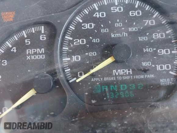 2000 GMC Sierra 1500 SL with VIN 1GTEC14V1YZ331363, listed as a IAAI auction lot 41652287 with Not provided miles and . Bid and sale history available at DreamBid. Image 15.