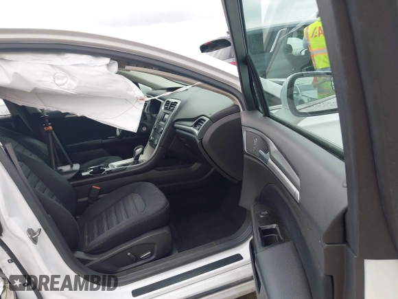 2016 Ford Fusion SE with VIN 3FA6P0H78GR344652, listed as a IAAI auction lot 42129270 with 128,173 mi miles and . Bid and sale history available at DreamBid. Image 5.
