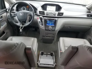 2015 Honda Odyssey Touring Elite z VIN 5FNRL5H93FB092682, wystawiony jako Copart lot #56884835 z przebiegiem 115 810 mil mil oraz Szkoda całkowita • Salvage title. Historia ofert i sprzedaży dostępna na DreamBid. Obrazek 8.