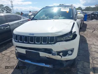 2018 Jeep Compass Limited with VIN 3C4NJDCB0JT314422, listed as a IAAI auction lot 42020523 with 41,888 mi miles and . Bid and sale history available at DreamBid. Image 6.