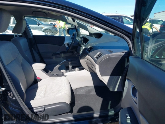 2015 Honda Civic Sedan LX with VIN 19XFB2E57FE005765, listed as a IAAI auction lot 41642913 with 187,909 mi miles. Bid and sale history available at carsss.com. Image 5.