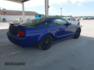 2005 Ford Mustang Deluxe with VIN 1ZVFT80N655176666, listed as a IAAI auction lot 42686893 with 218,881 mi miles and . Bid and sale history available at DreamBid. Image 4.