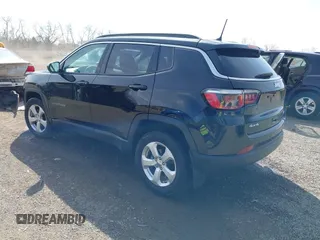 2018 Jeep Compass Latitude with VIN 3C4NJDBBXJT131370, listed as a IAAI auction lot 41850288 with 64,647 mi miles. Bid and sale history available at carsss.com. Image 3.