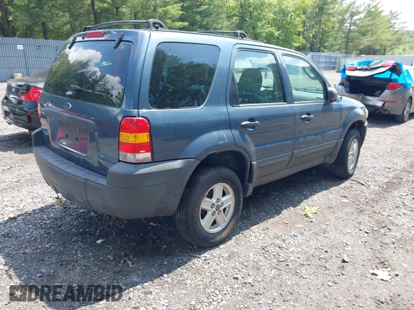 2005 Ford Escape XLS с VIN 1FMCU92Z25KD15083, выставлен на аукционе IAAI как лот 42388015 с пробегом 198 975 миль миль и . История ставок и продаж доступна на DreamBid. Изображение 4.