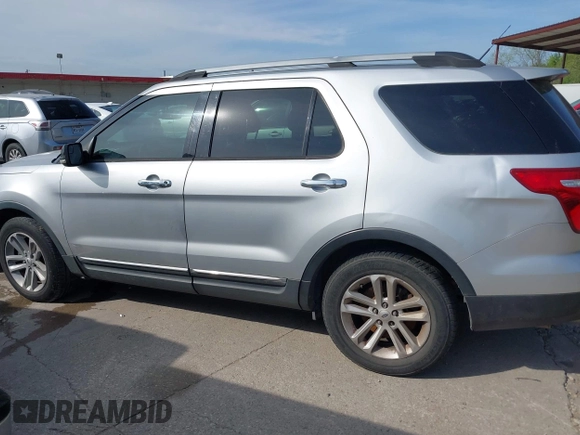2013 Ford Explorer XLT with VIN 1FM5K7D89DGA54088, listed as a IAAI auction lot 41907411 with 193,014 mi miles and . Bid and sale history available at DreamBid. Image 14.