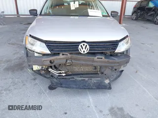 2011 Volkswagen Jetta Sedan S with VIN 3VW2K7AJ0BM308222, listed as a IAAI auction lot 41820253 with 179,474 mi miles. Bid and sale history available at carsss.com. Image 6.