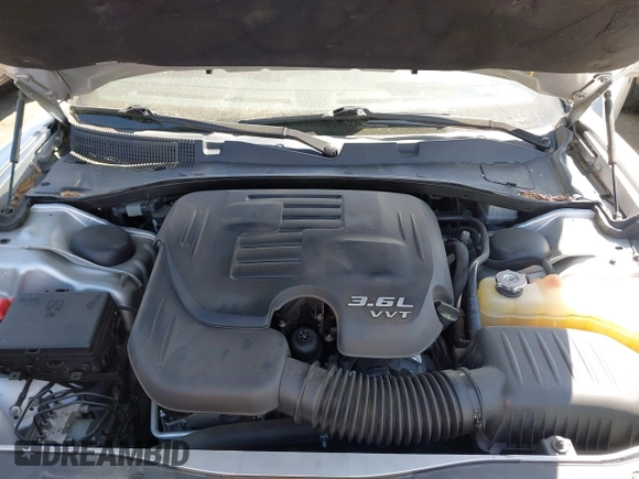2019 Dodge Charger SXT with VIN 2C3CDXBG0KH572645, listed as a IAAI auction lot 41911868 with 119,024 mi miles. Bid and sale history available at carsss.com. Image 10.