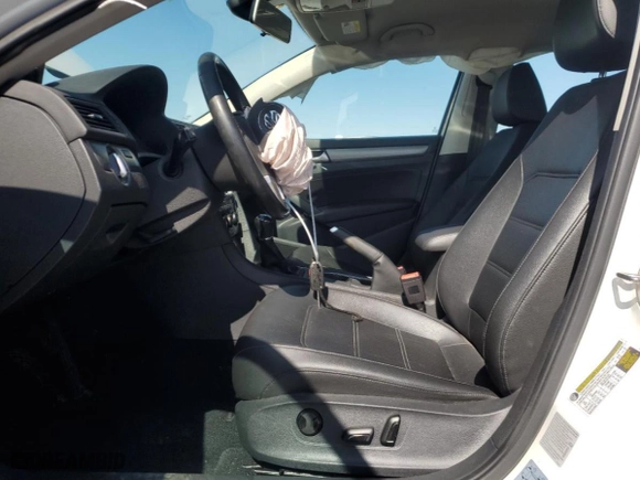 2015 Volkswagen Passat 2.0L TDI SE w/Sunroof with VIN 1VWBV7A37FC033383, listed as a Copart auction lot 51466175 with 119,889 mi miles and Clean Title. Bid and sale history available at carsss.com. Image 7.