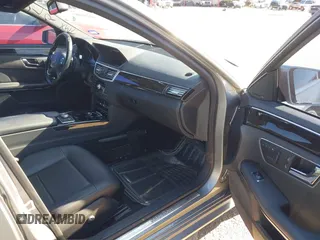 2010 Mercedes-Benz E 350 Luxury с VIN WDDHF5GB5AA020803, выставлен на аукционе IAAI как лот 41235383 с пробегом 170 088 миль миль и . История ставок и продаж доступна на DreamBid. Изображение 5.