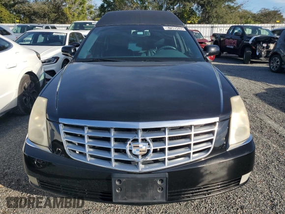 2011 Cadillac DTS Professional Funeral Coach z VIN 1GE8K8C68BU500096, wystawiony jako Copart lot #87599435 z przebiegiem 64 600 mil mil oraz Czysty tytuł • Clean title. Historia ofert i sprzedaży dostępna na DreamBid. Obrazek 5.