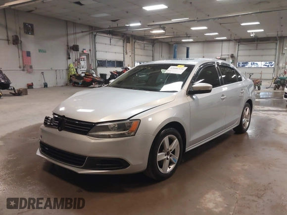 2014 Volkswagen Jetta TDI w/Premium with VIN 3VW3L7AJ6EM379401, listed as a IAAI auction lot 42086326 with 89,870 mi miles and . Bid and sale history available at DreamBid. Image 17.