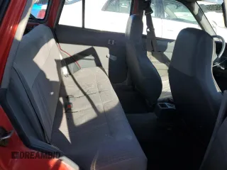 1990 Geo Metro z VIN JG1MR6467LK755382, wystawiony jako Copart lot #43056205 z przebiegiem 40 488 mil mil oraz Szkody całkowita. Historia ofert i sprzedaży dostępna na DreamBid. Obrazek 10.