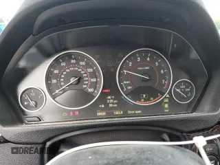 2013 BMW 3 Series 328i xDrive z VIN WBA3B5C51DF593458, wystawiony jako Copart lot #64755635 z przebiegiem 88 820 mil mil oraz Szkoda całkowita • Salvage title. Historia ofert i sprzedaży dostępna na DreamBid. Obrazek 9.