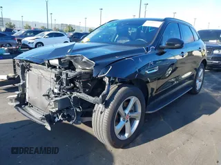 2017 Jaguar F-Pace 35t Premium z VIN SADCJ2BV7HA893051, wystawiony jako IAAI lot #41841534 z przebiegiem 67 615 mil mil oraz . Historia ofert i sprzedaży dostępna na DreamBid. Obrazek 18.