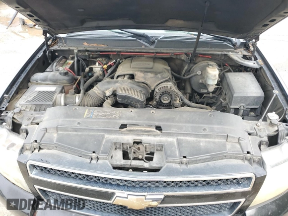 2008 Chevrolet Tahoe 3LT with VIN 1GNFC13078R110559, listed as a Copart auction lot 57583085 with 500,751 mi miles and Salvage title. Bid and sale history available at DreamBid. Image 12.