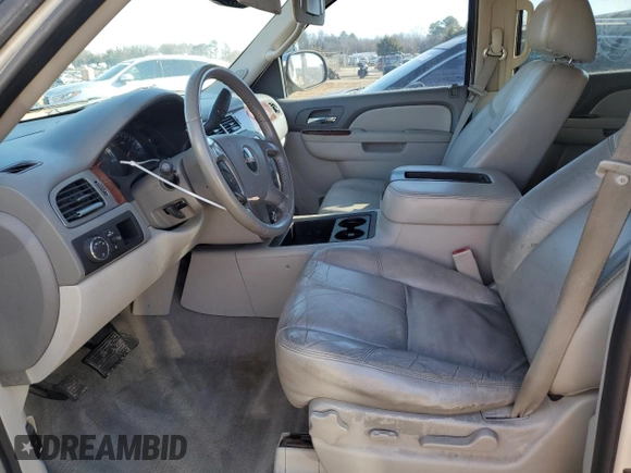 2011 GMC Yukon SLT with VIN 1GKS1CE06BR284107, listed as a Copart auction lot 43546945 with 240,582 mi miles and Salvage Title. Bid and sale history available at carsss.com. Image 7.