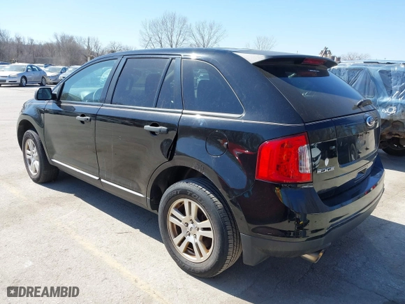 2011 Ford Edge SE with VIN 2FMDK3GC0BBB60647, listed as a IAAI auction lot 41756534 with 196,751 mi miles. Bid and sale history available at carsss.com. Image 3.