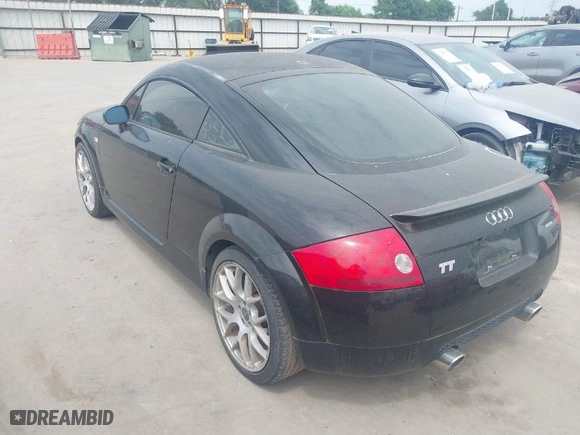 2001 Audi TT with VIN TRUWT28N311010570, listed as a IAAI auction lot 41969135 with 146,851 mi miles. Bid and sale history available at carsss.com. Image 3.