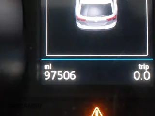 2018 Volkswagen Tiguan SEL z VIN 3VV3B7AX1JM036551, wystawiony jako IAAI lot #42170151 z przebiegiem 97 506 mil mil oraz . Historia ofert i sprzedaży dostępna na DreamBid. Obrazek 15.