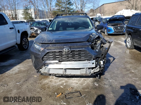 2021 Toyota RAV4 LE with VIN 2T3F1RFV3MW146912, listed as a Copart auction lot 45193955 with 40,035 mi miles and Salvage Title. Bid and sale history available at carsss.com. Image 5.