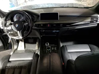 2018 BMW X5 M z VIN 5YMKT6C58J0Y83395, wystawiony jako Copart lot #43535103 z przebiegiem 52 374 mil mil oraz . Historia ofert i sprzedaży dostępna na DreamBid. Obrazek 8.