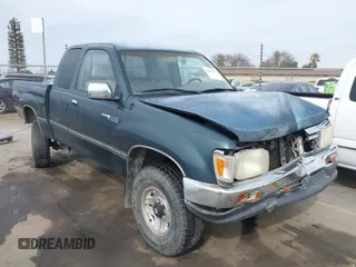 1996 Toyota T100 SR5 z VIN JT4UN24D7T0029477, wystawiony jako IAAI lot #41484412 z przebiegiem 260 843 mil mil oraz . Historia ofert i sprzedaży dostępna na DreamBid. Obrazek 1.