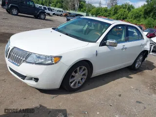 2010 Lincoln MKZ with VIN 3LNHL2GC6AR753891, listed as a IAAI auction lot 39901809 with 152,007 mi miles. Bid and sale history available at carsss.com. Image 2.