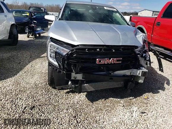 2022 GMC Terrain SLE with VIN 3GKALMEVXNL128557, listed as a Copart auction lot 47608065 with 43,595 mi miles and Salvage title. Bid and sale history available at DreamBid. Image 15.