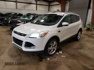 2013 Ford Escape Titanium z VIN 1FMCU0J92DUA58491, wystawiony jako Copart lot #61629945 z przebiegiem 267 702 mil mil oraz Czysty tytuł • Clean title. Historia ofert i sprzedaży dostępna na DreamBid. Obrazek 1.