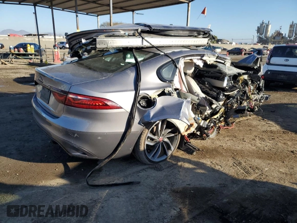 2021 Jaguar XF SE with VIN SAJBG4FX2MCY87848, listed as a Copart auction lot 45083885 with 0 mi miles and Salvage Title. Bid and sale history available at carsss.com. Image 3.