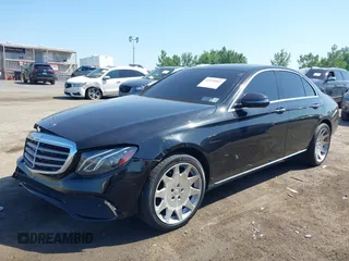 2017 Mercedes-Benz E 300 Luxury с VIN WDDZF4KB5HA181216, выставлен на аукционе IAAI как лот 42576943 с пробегом 105 576 миль миль и . История ставок и продаж доступна на DreamBid. Изображение 17.