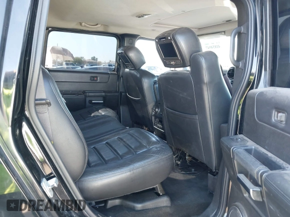 2006 Hummer H2 with VIN 5GRGN23U56H108049, listed as a IAAI auction lot 41854947 with 1 mi miles. Bid and sale history available at carsss.com. Image 8.