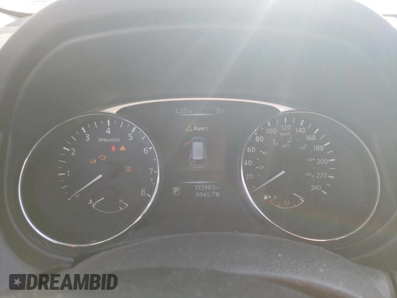 2014 Nissan Rogue SV with VIN 5N1AT2MT5EC768201, listed as a Copart auction lot 47294395 with 173,961 mi miles and Salvage Title. Bid and sale history available at DreamBid. Image 9.
