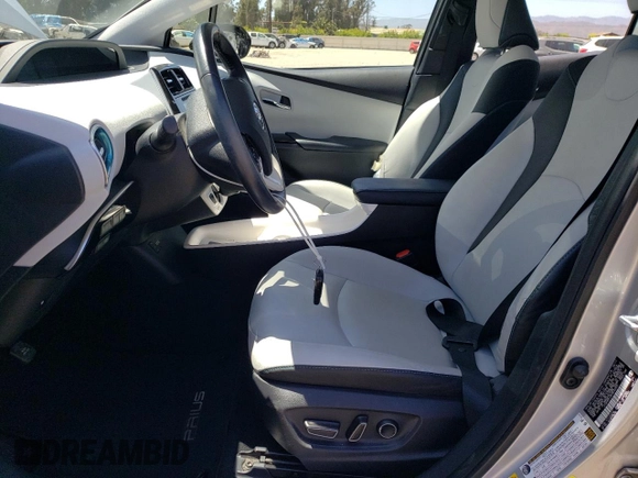 2017 Toyota Prius Two with VIN JTDKARFU4H3542555, listed as a Copart auction lot 61615895 with 52,600 mi miles and Salvage title. Bid and sale history available at DreamBid. Image 7.