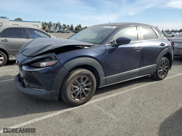 2020 Mazda CX-30 with VIN 3MVDMABL9LM102285, listed as a Copart auction lot 86627904 with 71,811 mi miles and Salvage Title. Bid and sale history available at carsss.com. Image 1.